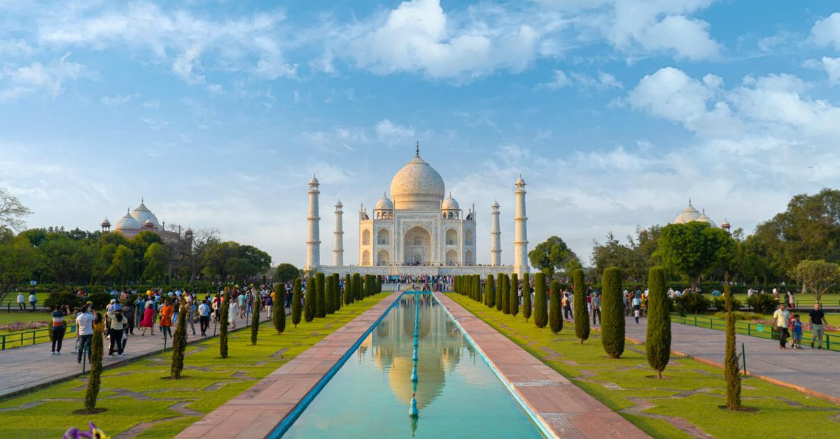 Taj Mahal | Agra, India | A symbol of beauty and love
